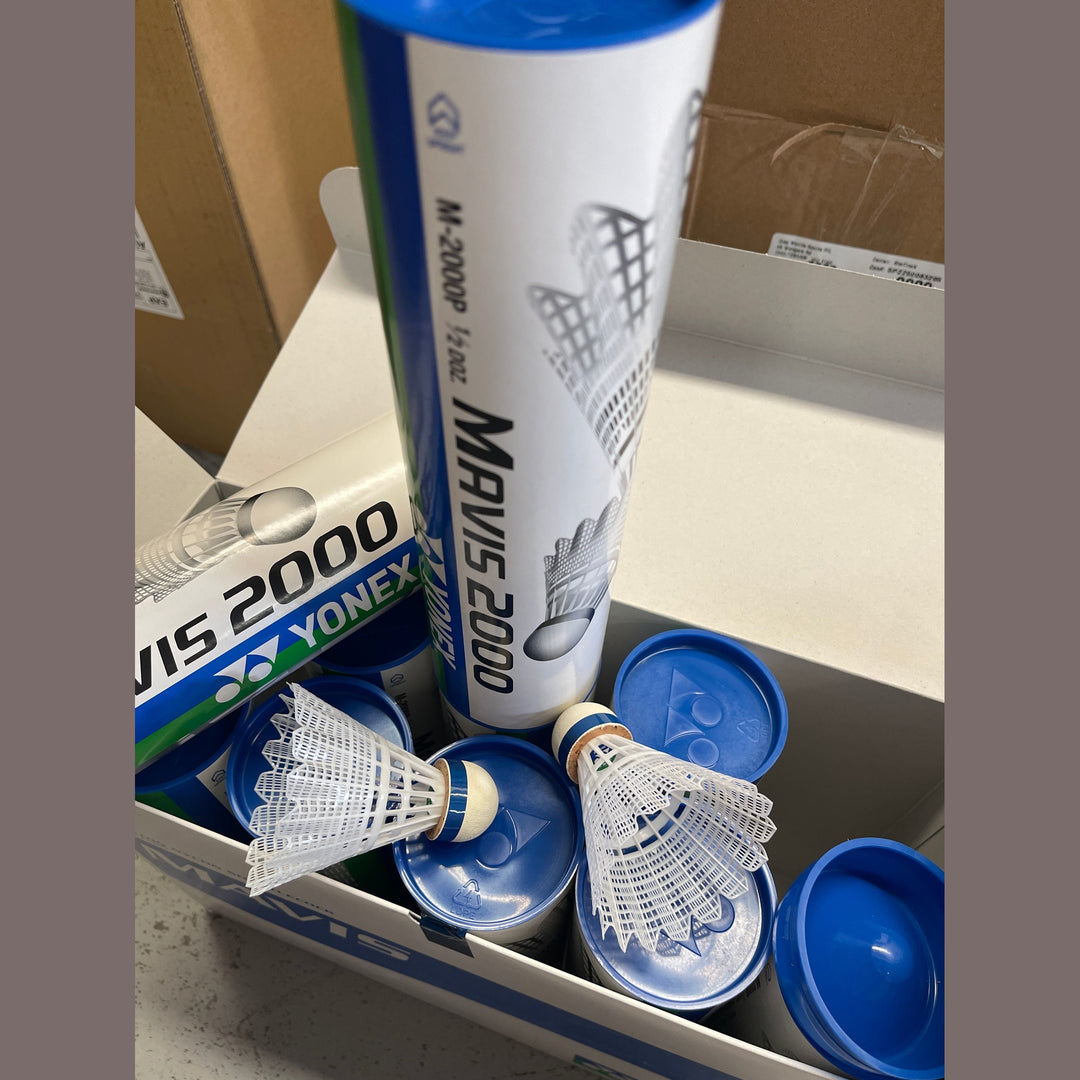 YONEX NYLON SHUTTLES Mavis 2000