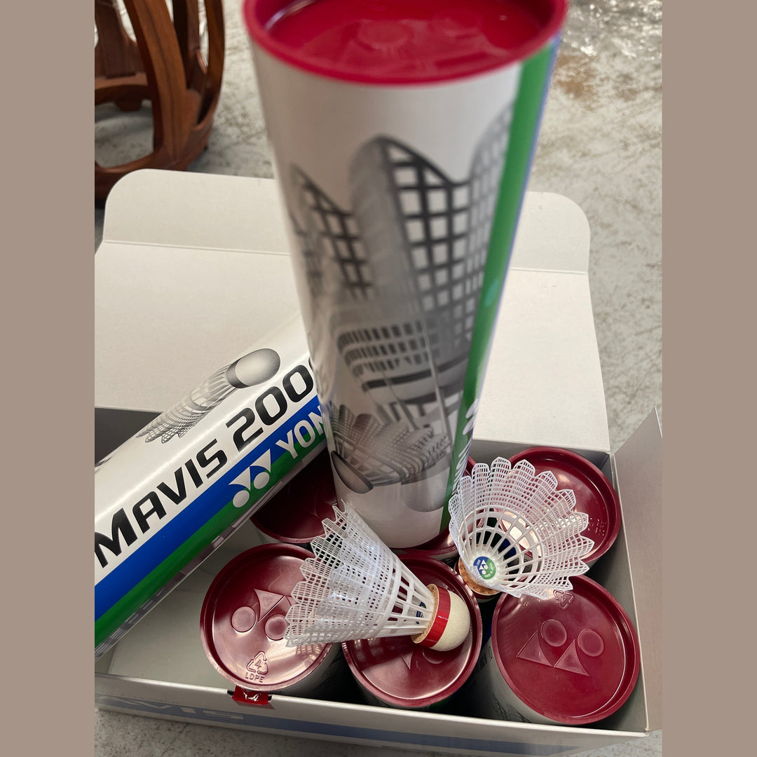 YONEX NYLON SHUTTLES Mavis 2000