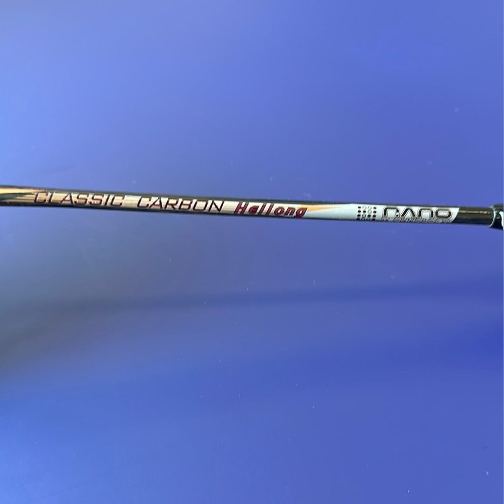 Bonny WU QUE Black Dragon Badminton Racket 90g max 30lbs