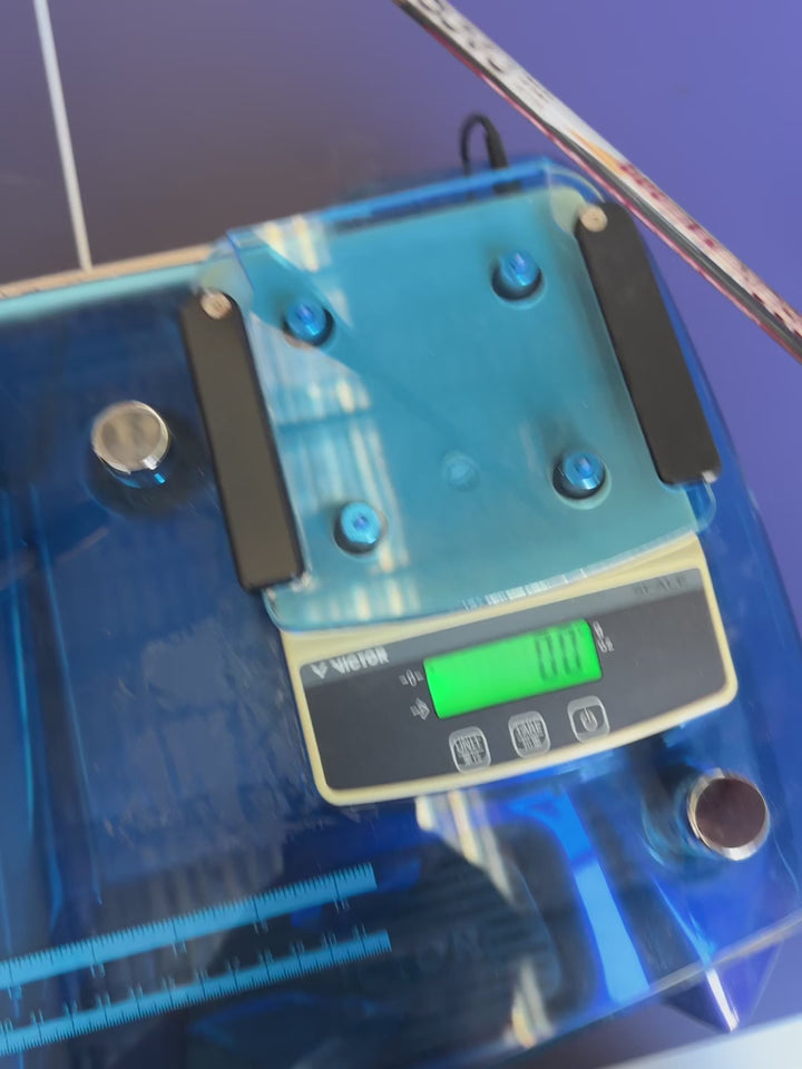 Bonny WU QUE Black Dragon Badminton Racket 90g max 30lbs