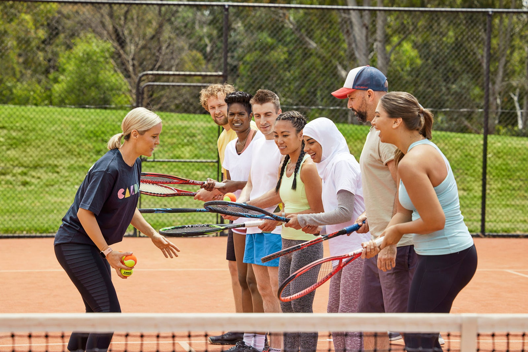 A GUIDE ON HOW TO PLAY TENNIS FOR BEGINNERS