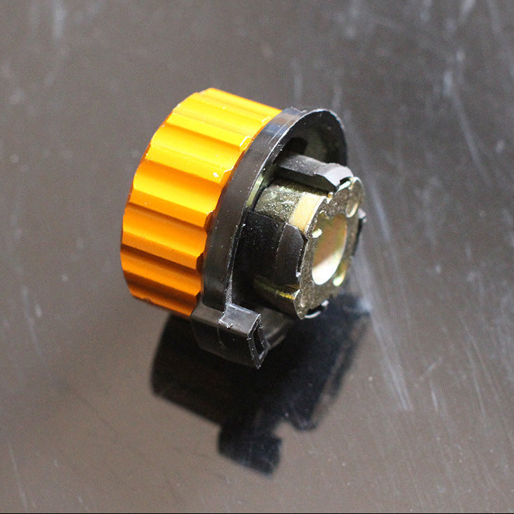 Aluminum Alloy Propane Tank Adapter - 1/5 Turn Lock Auto Shut-Off for Camping Stoves (Outdoor Use)