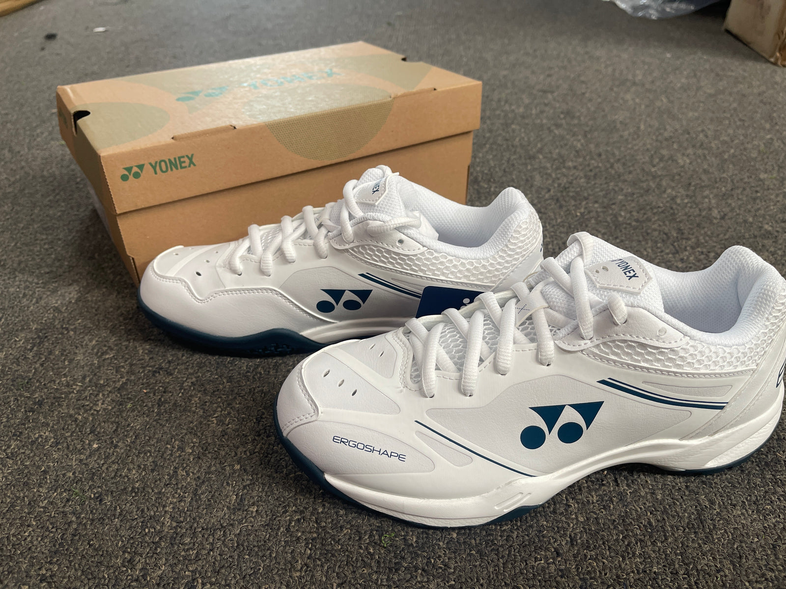 YONEX Power Cushion 65 X SHB65X4EX White badminton shoes