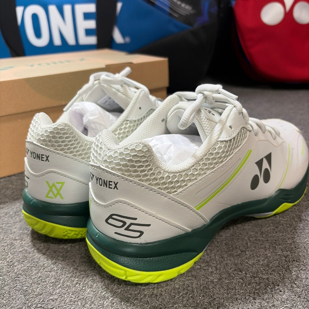Yonex Power Cushion 65 X VA badminton shoe upper detail