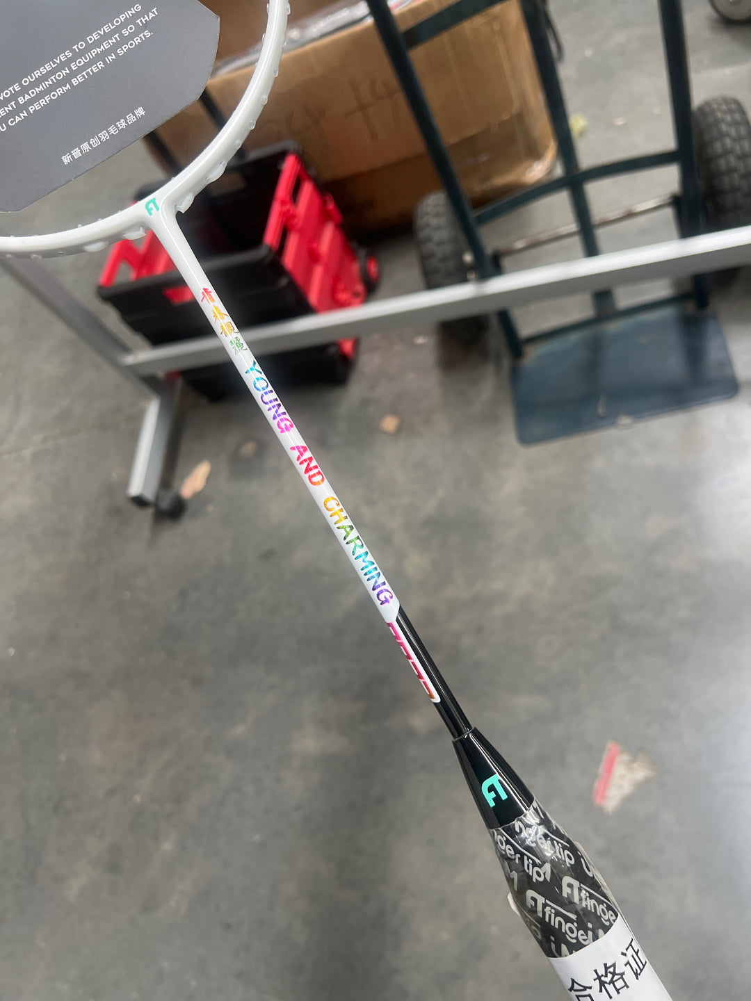 CLEARANCE SALE FINGER TIP Badminton Racket 8822 Pink Black Sky Blue