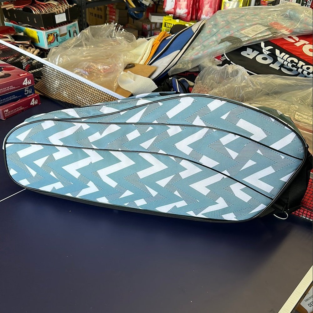 CLEARANCE SALE Kawasaki Badminton Rackets Bags
