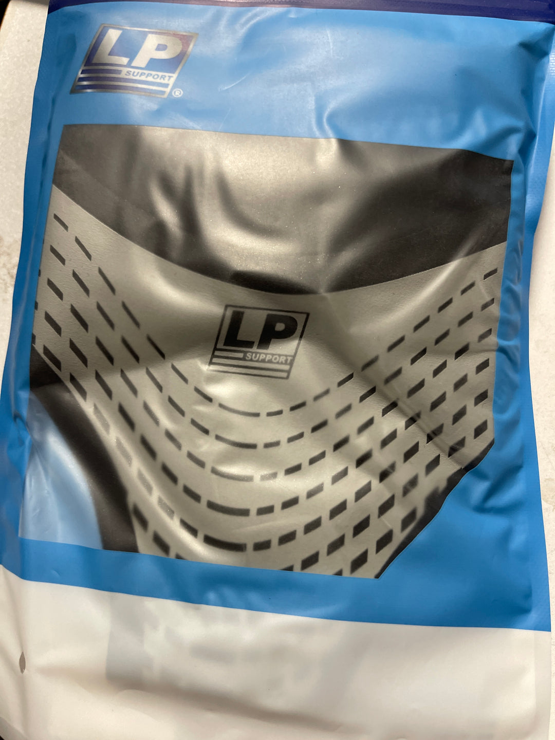 LP Ankle Support 1305CK – Adjustable Hook-and-Loop Sleeve for Ankle Stability