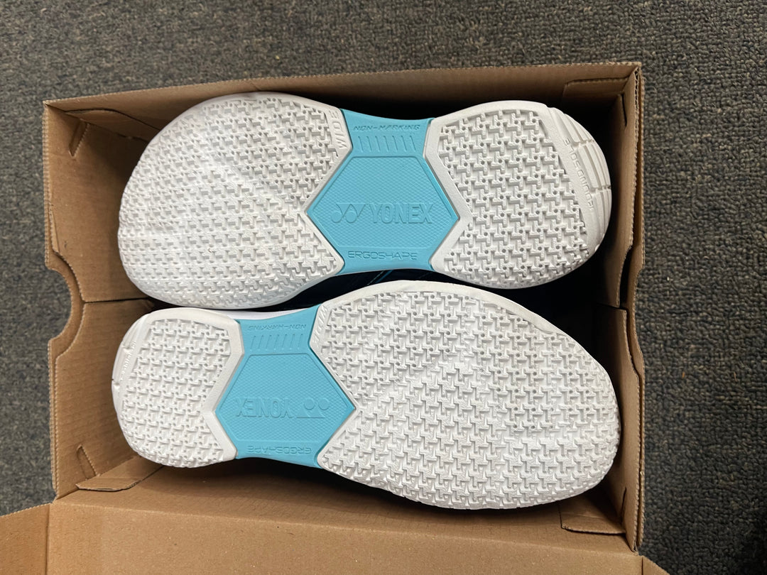 YONEX Power Cushion Strider Flow Wide SHBSF1WEX Black/Blue badminton shoes