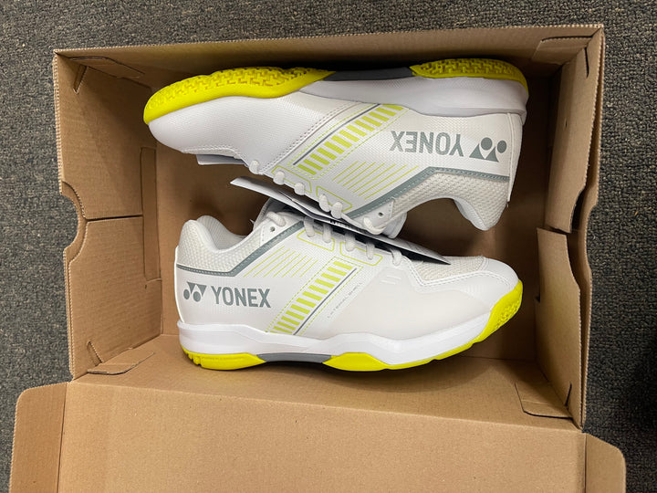 YONEX Power Cushion Strider Flow Wide SHBSF1WEX White/Lime badminton shoes