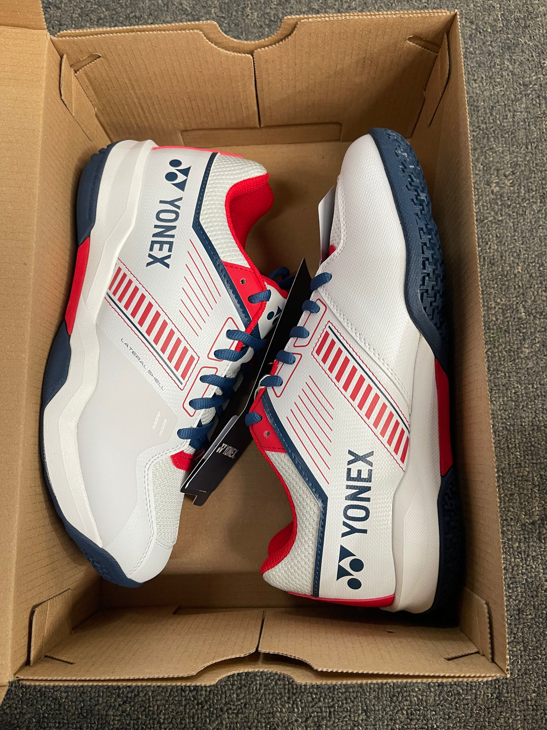 YONEX Power Cushion Strider Flow Wide SHBSF1WEX White/Red badminton shoes