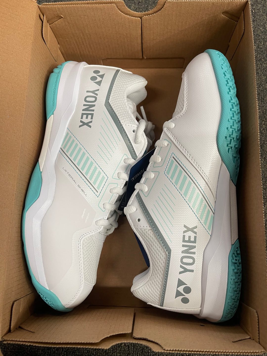 YONEX Power Cushion Strider Flow SHBSF1EX White/Mint badminton shoes