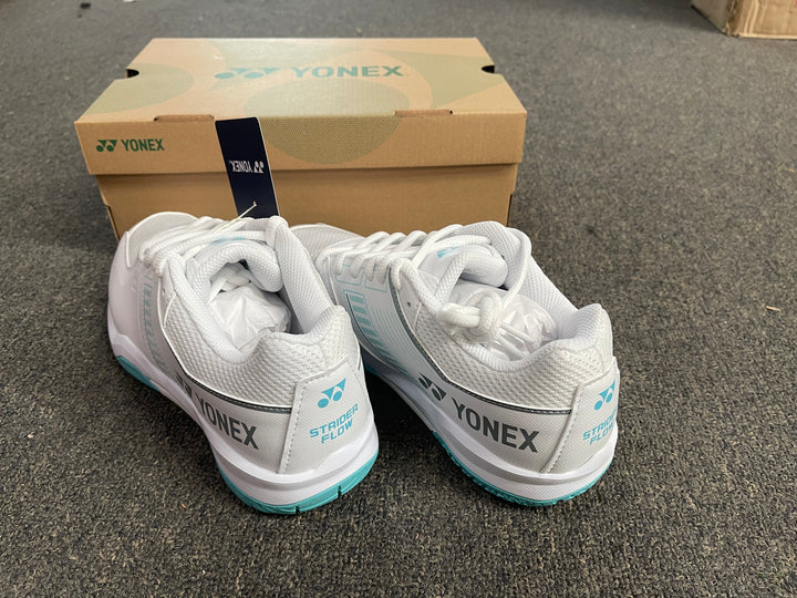 YONEX Power Cushion Strider Flow SHBSF1EX White/Mint badminton shoes