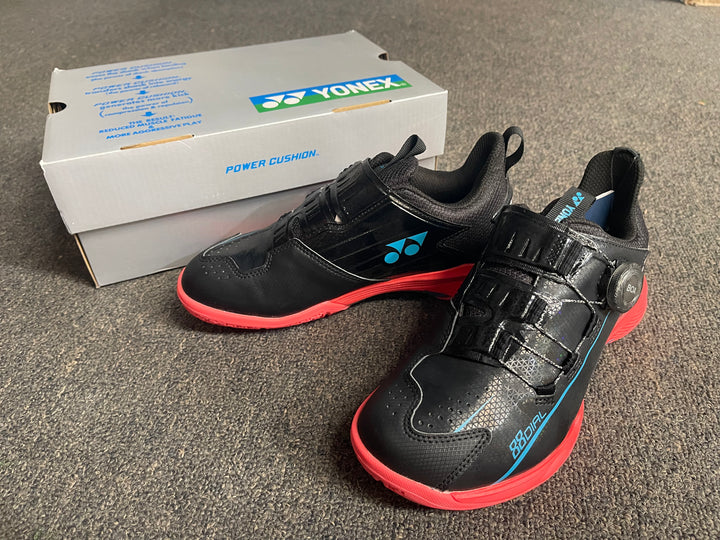 YONEX Power Cushion 88 Dial Badminton Shoe SHB88D2EX Black/Red