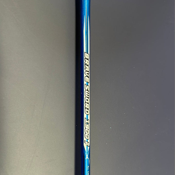 Victor BRAVE SWORD 1900f badminton racket 87g